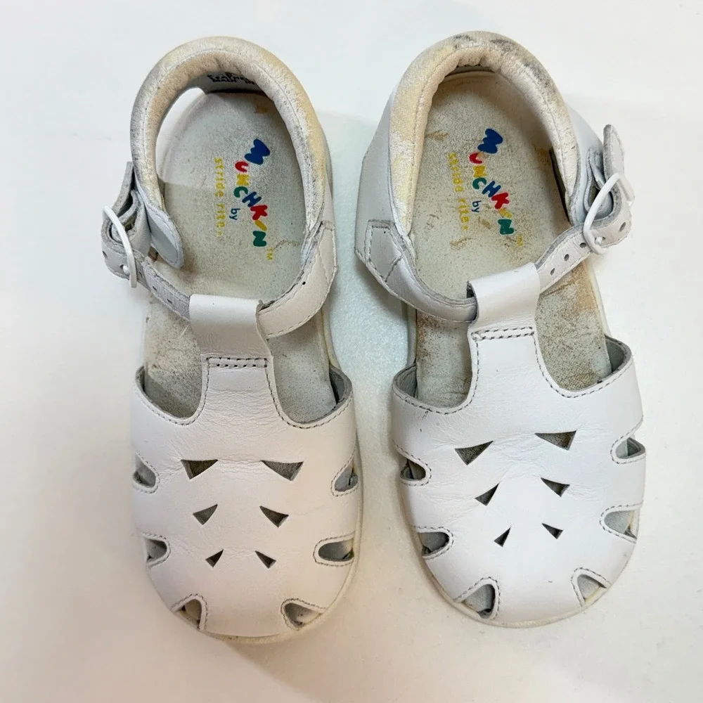 Stride Rite Munchkin Fisherman Sandals Kids 9.5W White Leather Cutout Buckle VTG